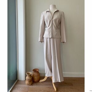 ST JOHN Full Zip Jacket Blazer and Pants Sets Light Beige Size M